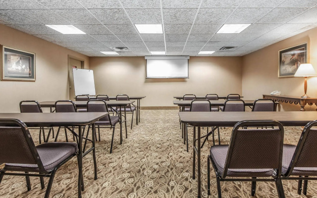 Comfort Suites Knoxville Airport