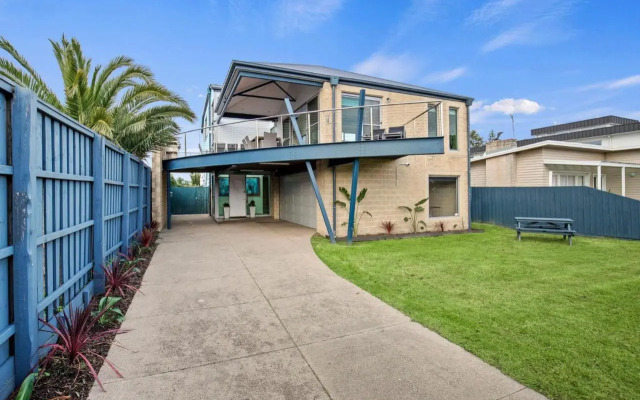 Bliss on the Bay Full House