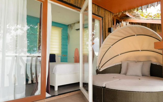 Crusoe Cabins Casobe