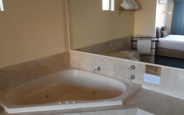 The Clifton & Grittleton Lodge