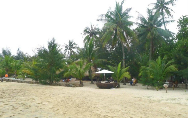 Le Domaine De Tam Hai Resort