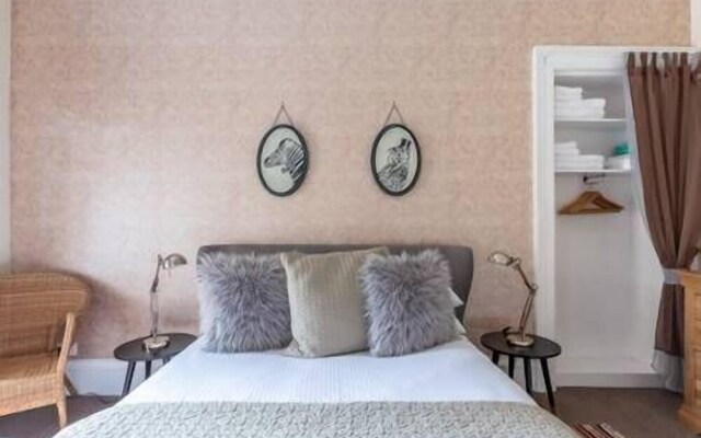 Maya's Glasgow Holiday Homes