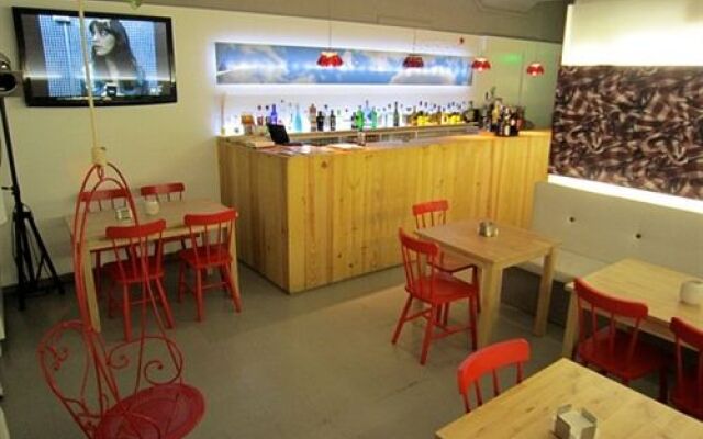 Estrella Suites - Hostel