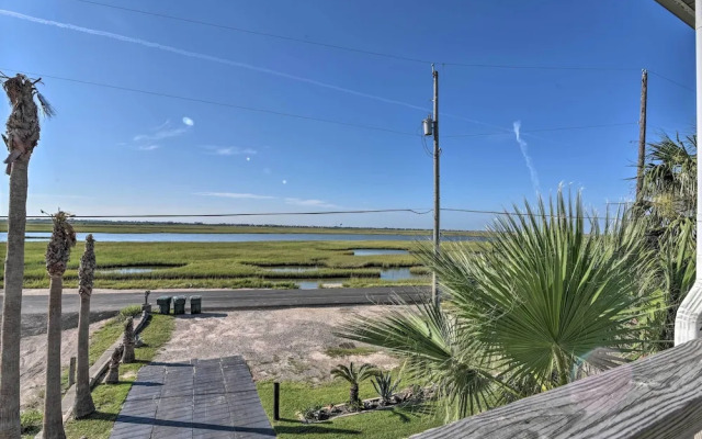 Bayfront Fishing Pier: Galveston Island Home!