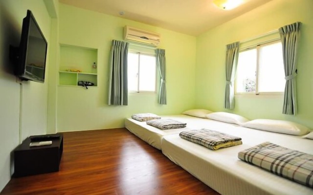 Mengqi Hostel