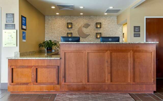 Comfort Inn & Suites Mandan - Bismarck