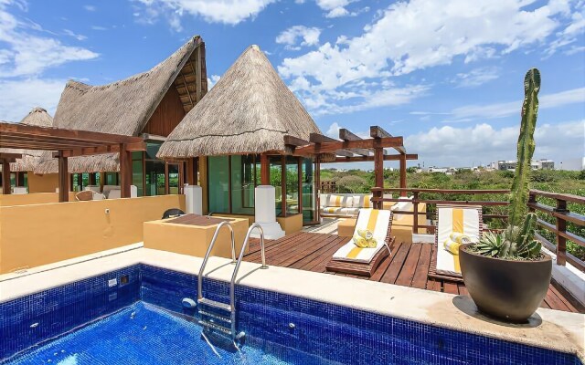 Pueblito Escondido by Playa Moments