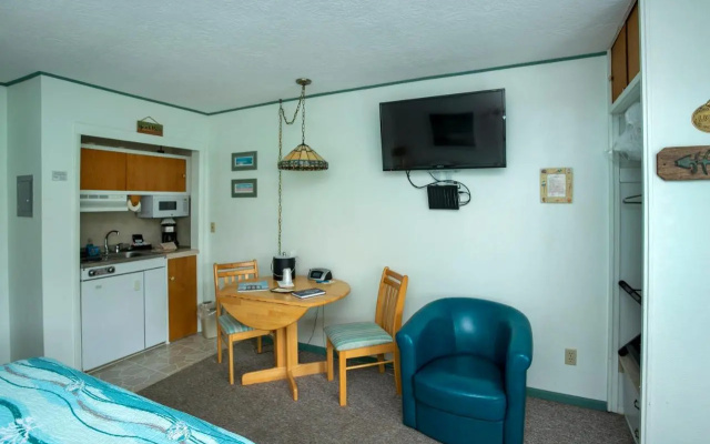 Lanai at the Cove