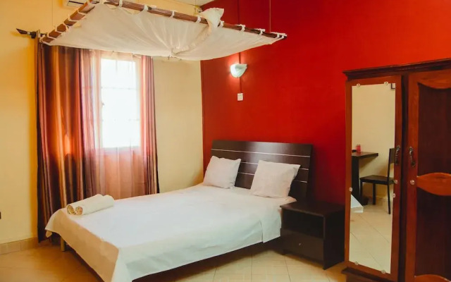 Salama Hotel