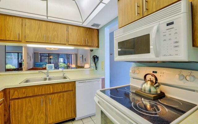 Relaxing Condo With two Pools and Steps to Beach