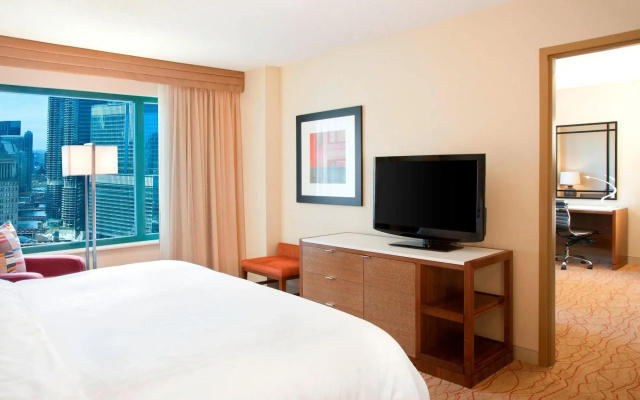 Sheraton Grand Chicago Riverwalk