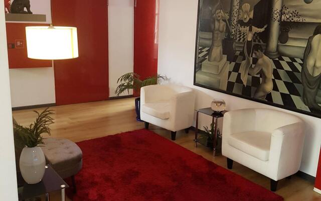 Season's Hostel & Guest House