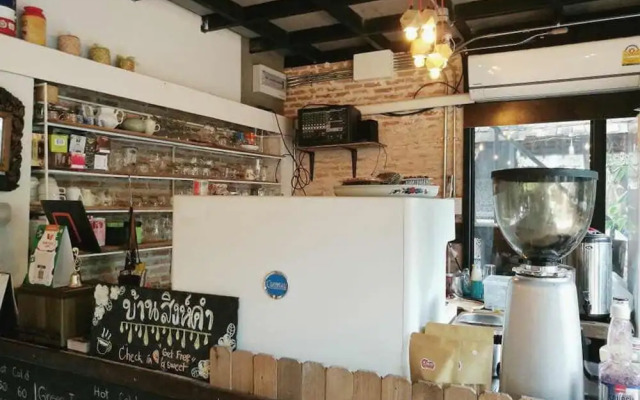 Baan Singkham Resort