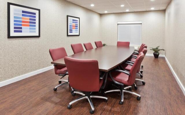 Holiday Inn Express & Suites Rome-East by IHG