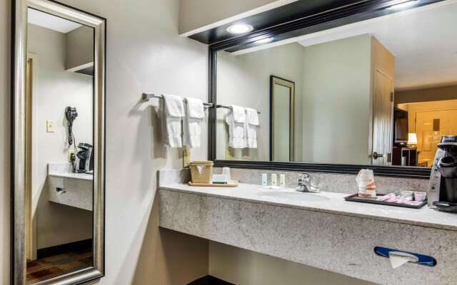 Quality Inn Memphis Airport