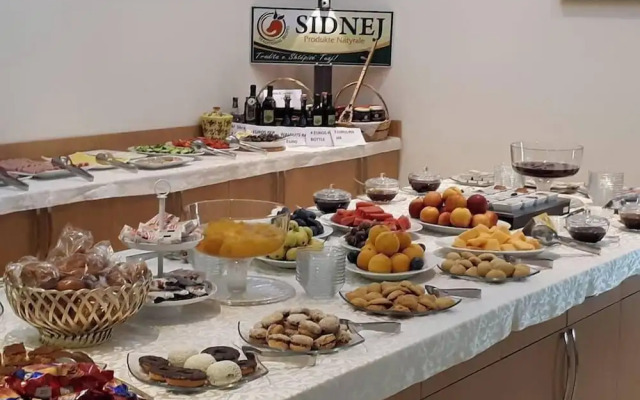 Grand White City Hotel