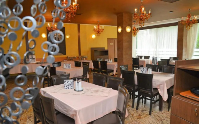 Atrium Mountain View