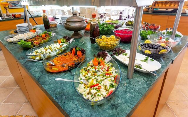 Ladonia Onderhan Hotel - All Inclusive