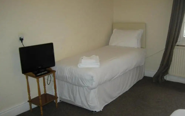 Rose & Crown Hotel