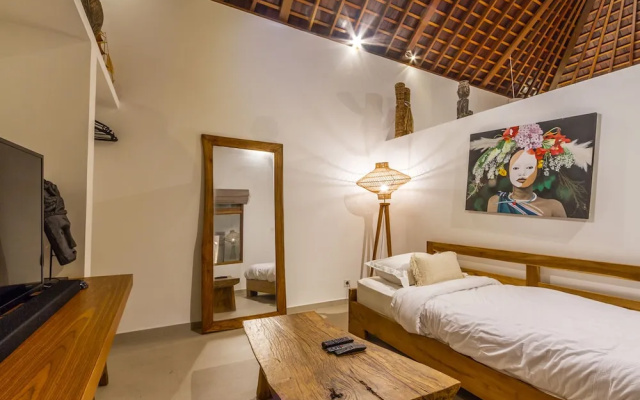 Villa Namu by Alfred in Bali