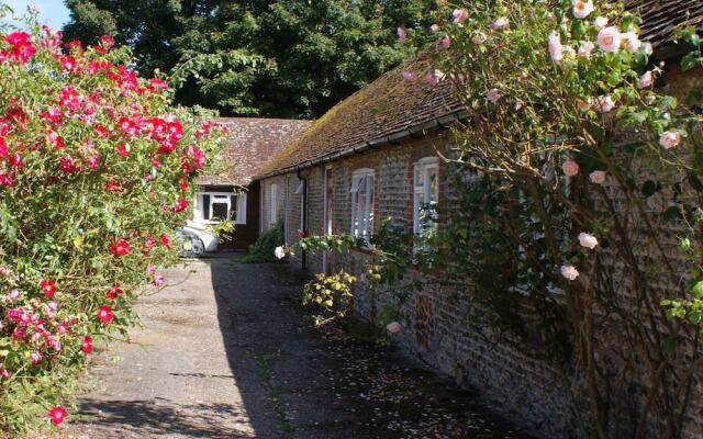 Byre Cottages and Cafe Museum