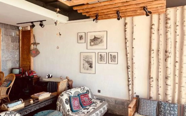 Shuanglang Lanying Inn