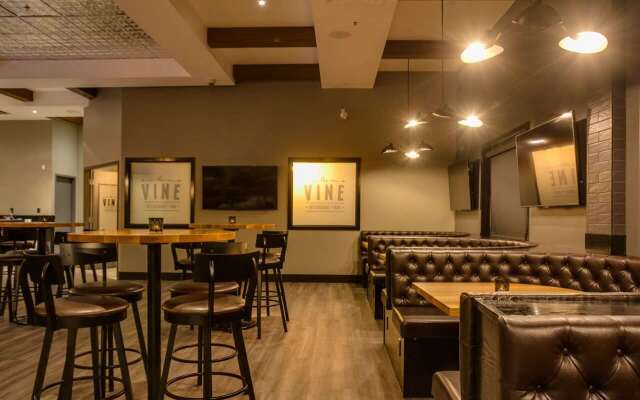 Peavine Inn And Suites High Prairie