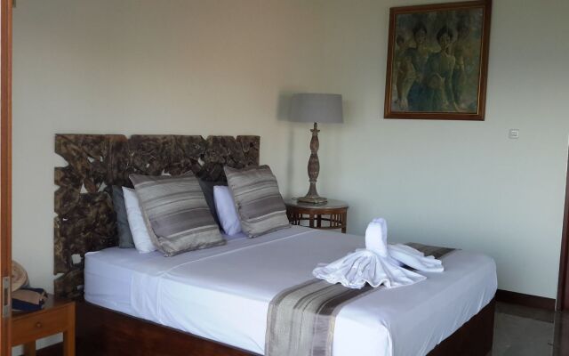 Amed Beach Villa