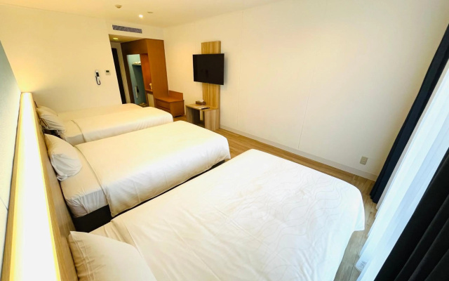 Watermark Hotel Okinawa Kume Island – Guest Rooms – Kumejima