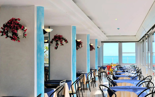 Hotel Diplomatic