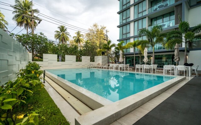 Oceanstone Resort by Lofty