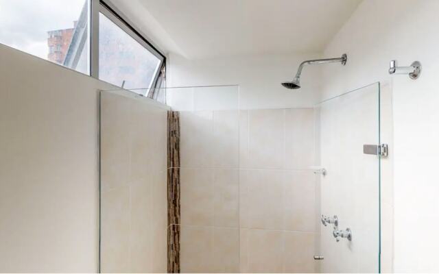 High Floor Vista Apartment Poblado Aguacatala 8