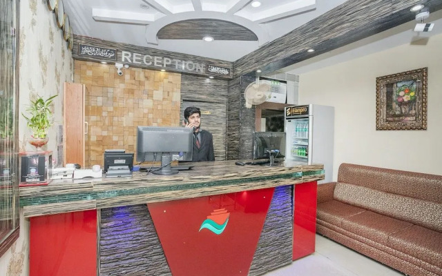 Oyo 436 Emirates Suites