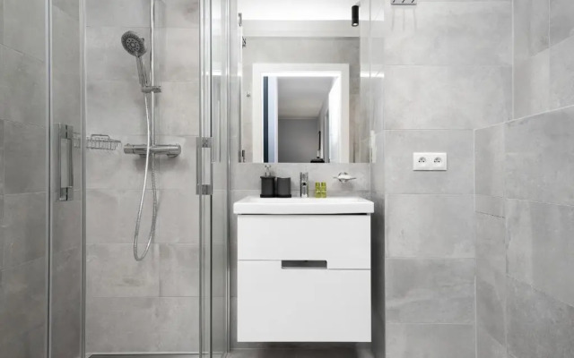 Apartment Nowowiejska Warsaw by Renters