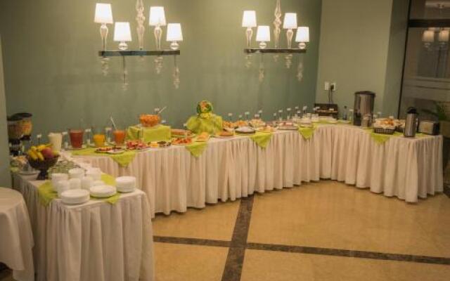 Roles Hotel