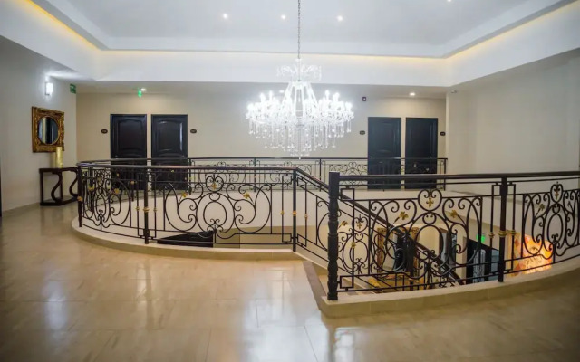 Barolo Hotel