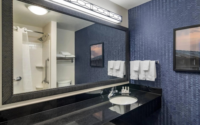 Fairfield Inn & Suites by Marriott Commerce