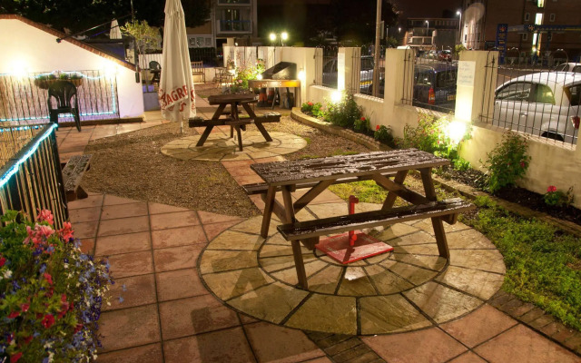 Vernon Guest House