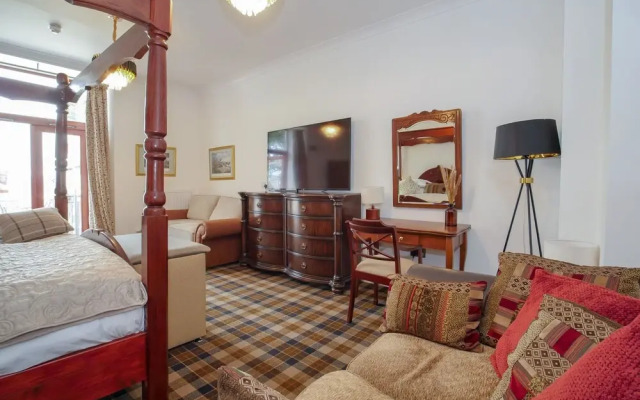 Gordonston Apartments