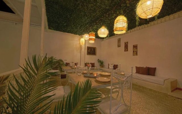 Riad Oum H&N