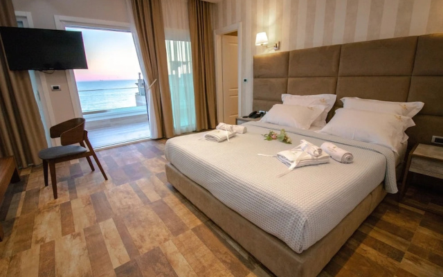 Blue Marine Beach Hotel