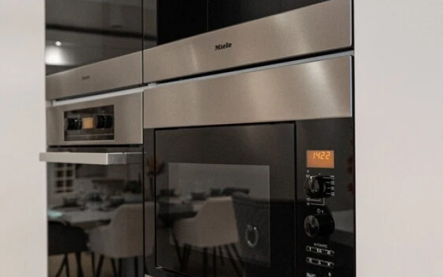 Exquisite 2400sqft 3 Bed Brick Lane Pad