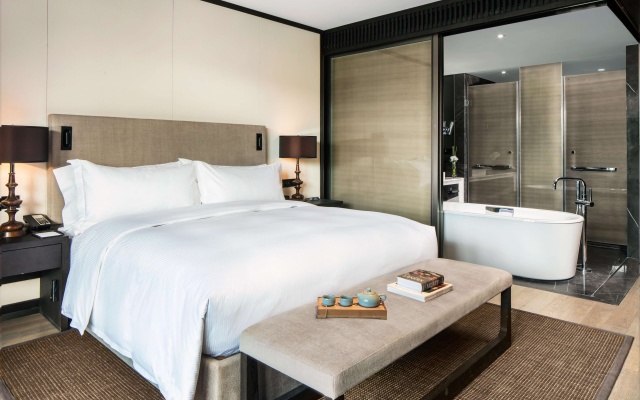 Hilton Ningbo Dongqian Lake – Guest Rooms – Ningbo