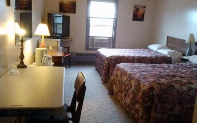 Bow Manor Motor Hotel