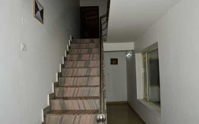 Mount N Mist Hotel