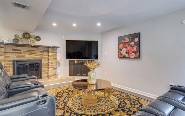 Pet-friendly Woodbridge Retreat Near Potomac Mills