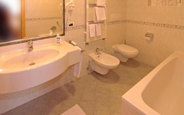 Cësa Marmolada - Art Chalet