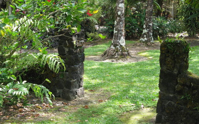 Hale Moana Bed & Breakfast