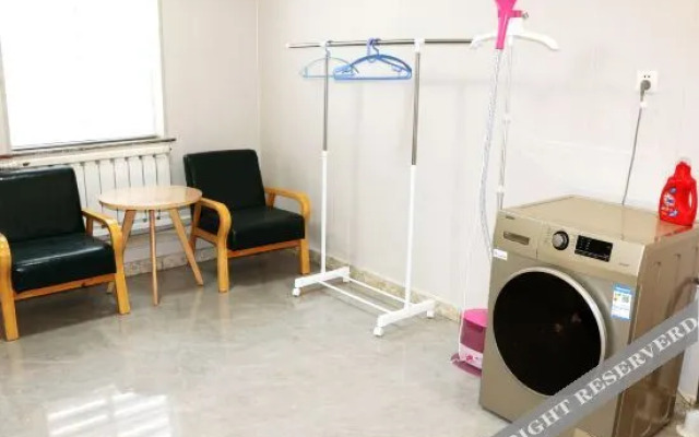 Yingjie Collection Hotel (Zibo Aluminum City Shopping Center Shandong Aluminum Vocational College)