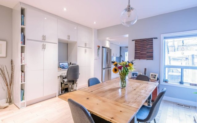 Beautiful, Modern & Spacious 2 Bedroom House